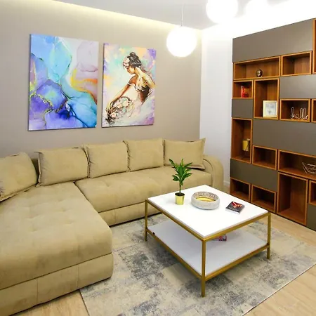 Mianelly Center Daire Köstence