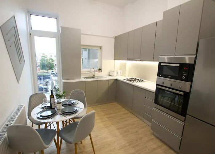 Mianelly Center Daire Köstence