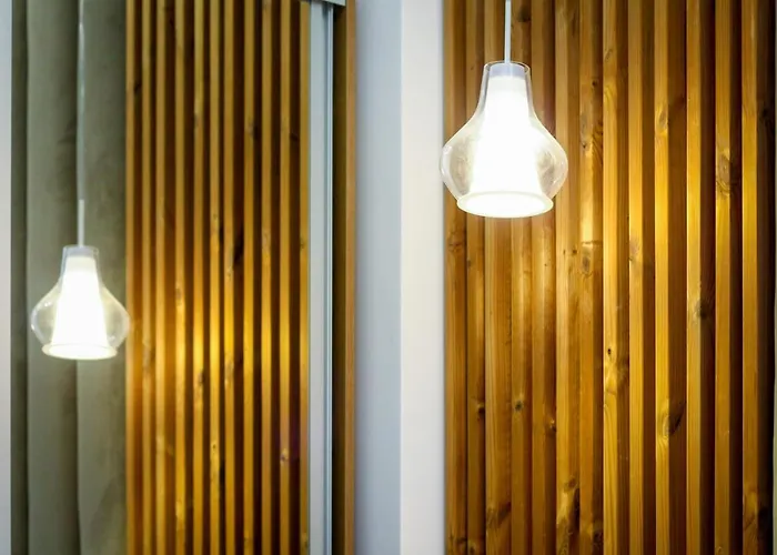 Mianelly Center * Köstence