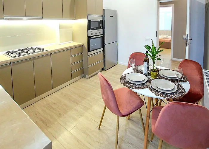 Mianelly Center * Köstence