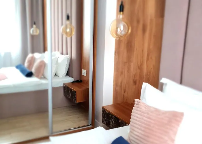 Mianelly Center * Köstence